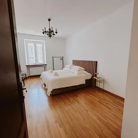 Nono Ban West Coast * スプリト