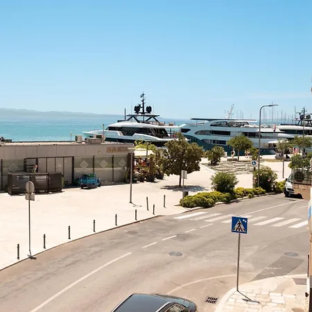 Apartment Nono Ban West Coast Split