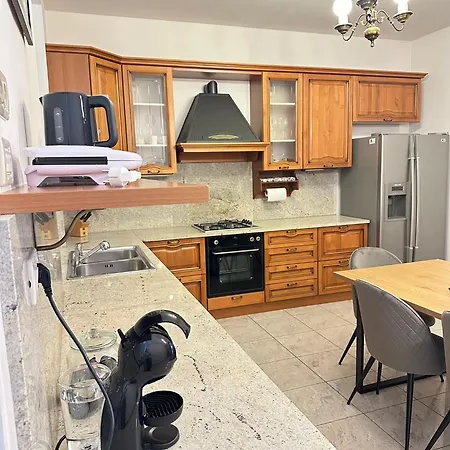 Nono Ban West Coast Apartment *
