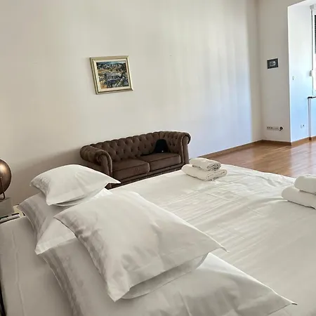 Nono Ban West Coast Apartment